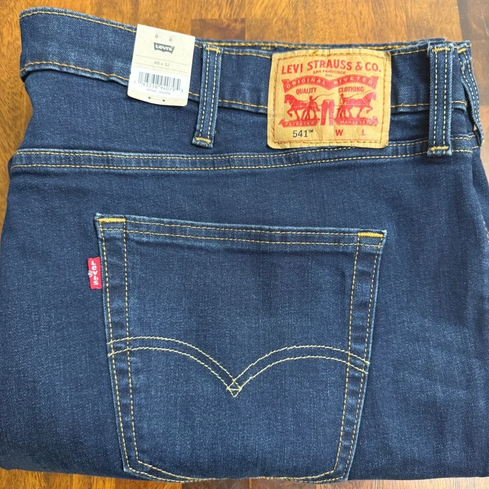 Levis 541 Athletic Taper‎ Mens Jeans 48x32 Dark Wash Blue Stretch 18757-0081 NEW